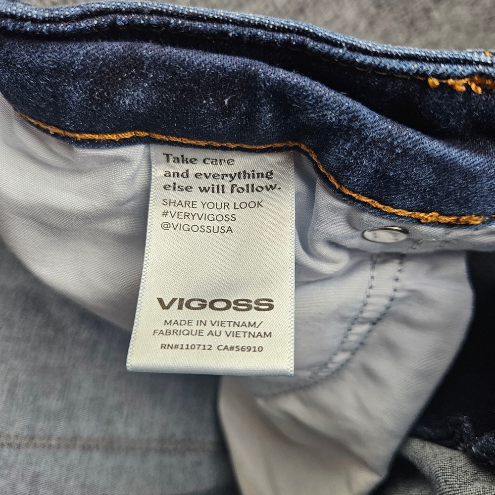 Vigoss Marley Bermuda Shorts Women's 31 Dark Wash Distressed Denim Mid Rise 7" - Picture 3 of 8